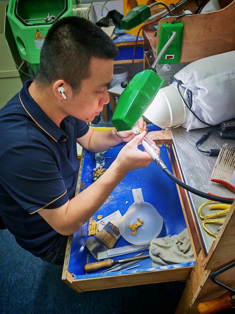 黃金加工 從珠寶工廠到首飾銷售的創新之路